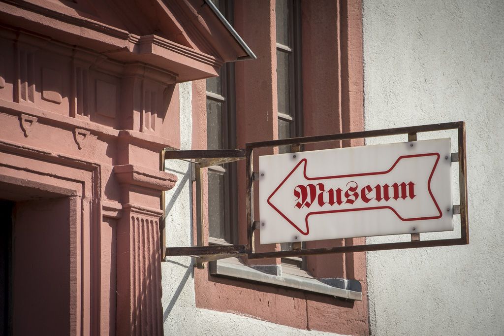 Museumschild im Schloss Lichtenberg - Foto Bernd Dörwald